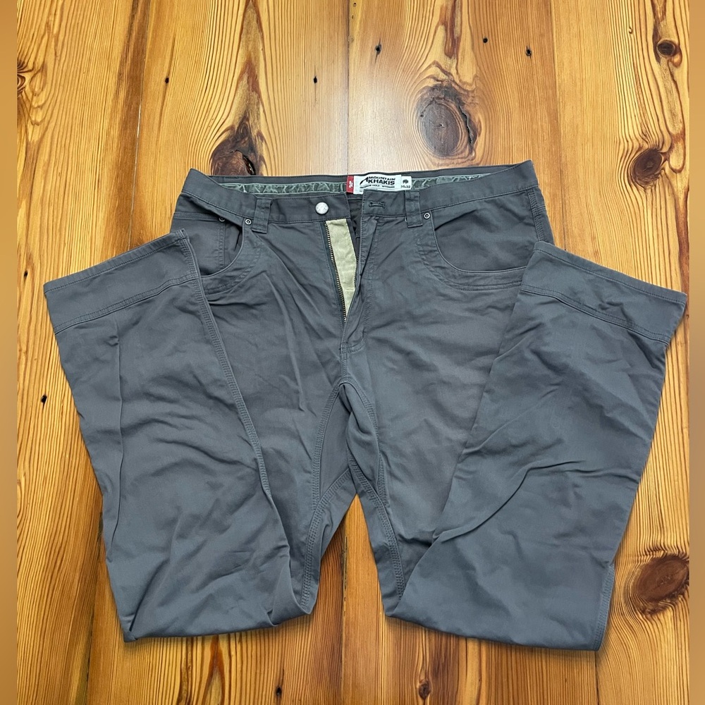 🏔️ Mountain Khakis Men’s Commuter Pants - Slim Fit - Gray